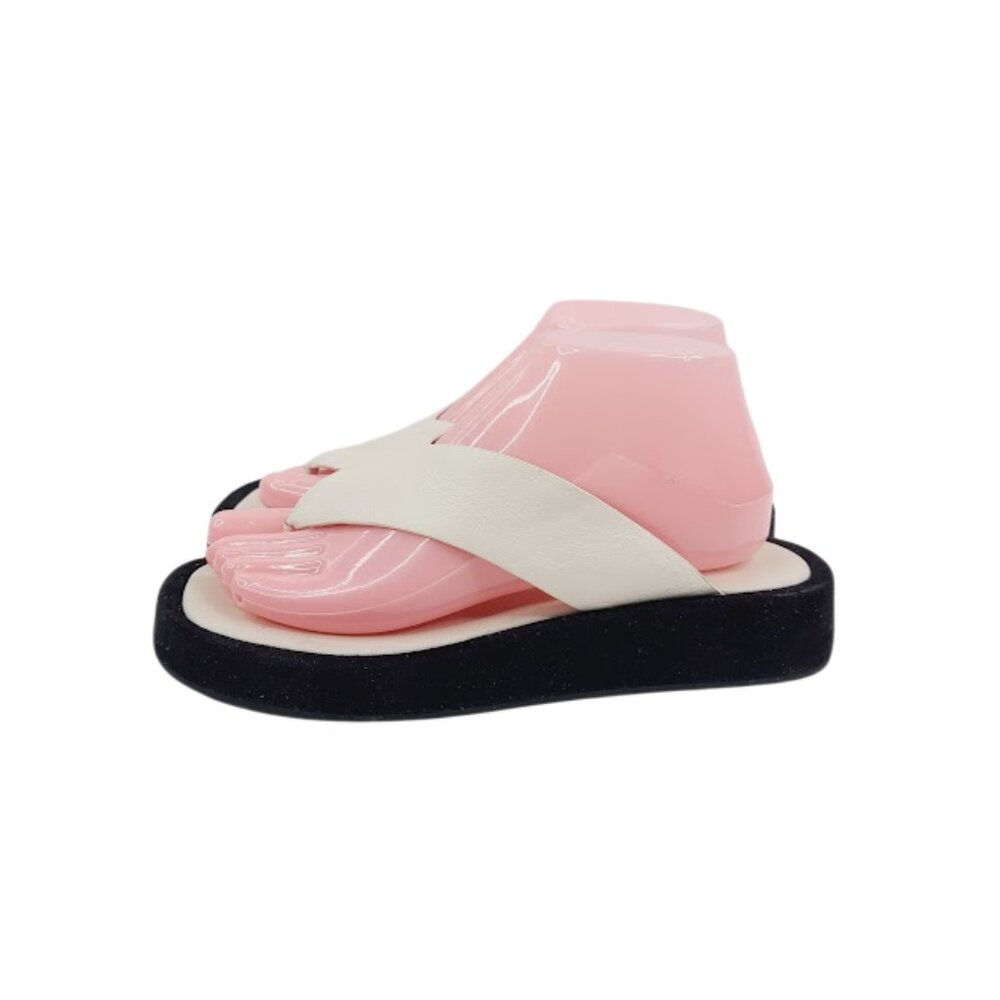 Shoe‎ The Bear Copenhagen Women's White Black Platform Slip-On Thong Sandal Sz 7